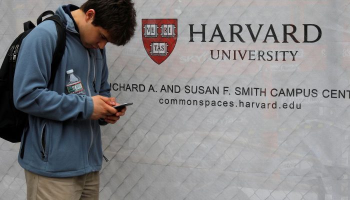 2018-08-30t195950z_1_lynxnpee7t1ie_rtroptp_4_eua-harvard-discriminacao.jpg