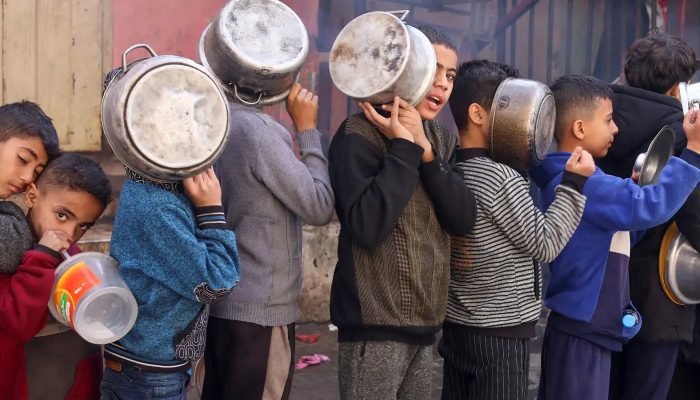 2023-12-20t201733z_1_lynxmpejbj0of_rtroptp_4_israel-palestinians-gaza-hunger.jpg