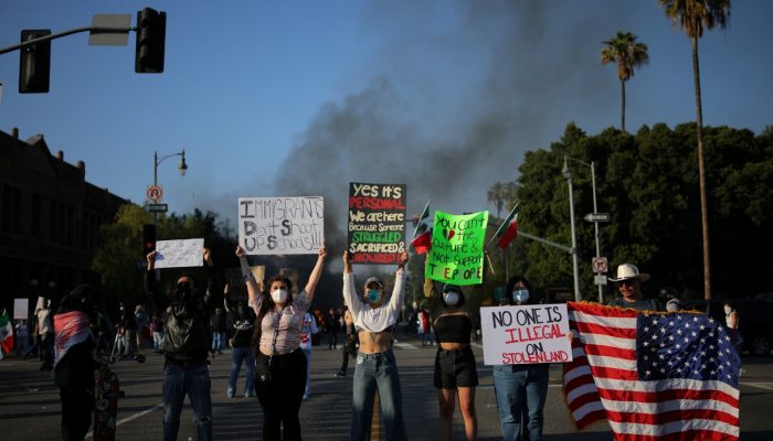 2025-06-09t013702z-48232635-rc2pyeaij7dd-rtrmadp-3-usa-migration-protest-los-angeles.jpg