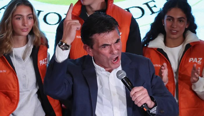 2025-10-20t025716z_1_lynxnpel9j03v_rtroptp_4_bolivia-election.jpg