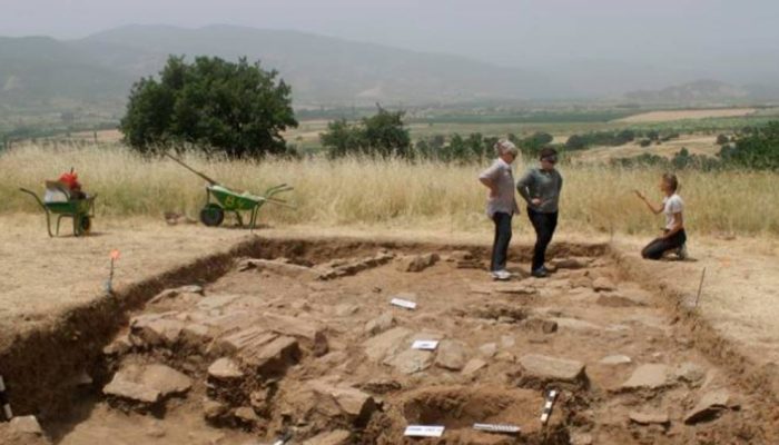 2604-Arqueologos-layout_site.jpg
