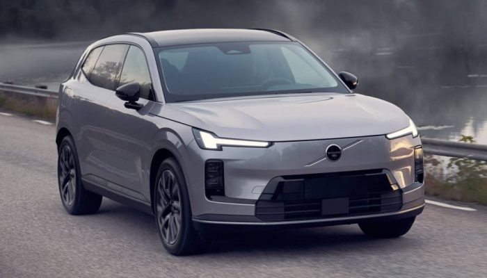 352156_Volvo_Cars_reveals_the_new_XC70_a_plug-in_hybrid_for_every_journey-e1756478912837.jpg