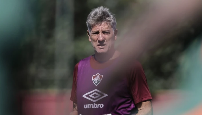Renata-Gaucho-durante-o-treino-do-Fluminense-em-2025.png
