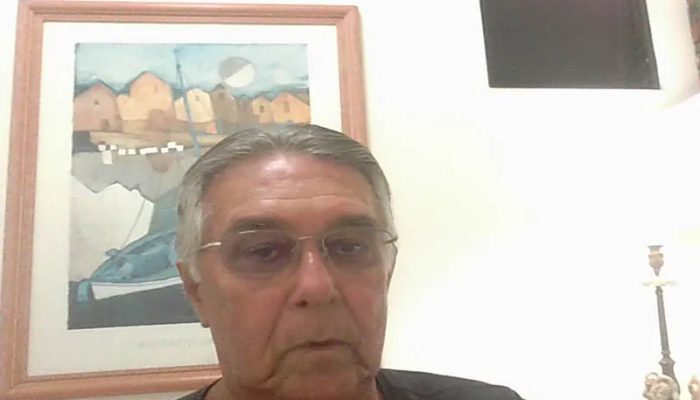 absurdo_parlamentares_julio.jpg