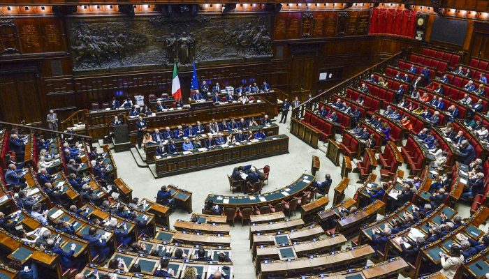 camara_dos_deputados_italia.jpg