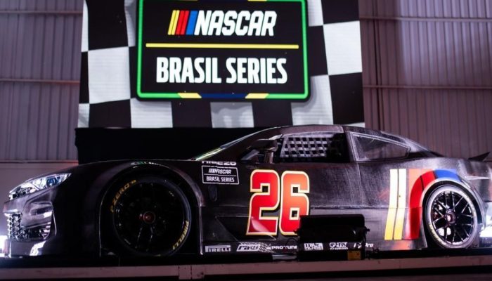 nascar-carro-capa-e1759337122247.jpeg