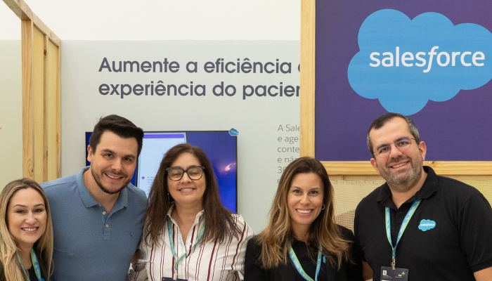 salesforce-integra-inteligencia-digital-cuidado-humanizado.png